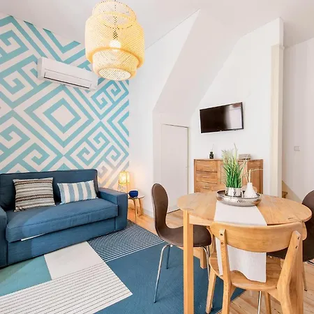 Casa Do Sapalinho Ii - Downtown Apartment