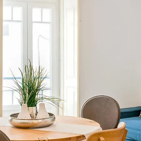 Casa Do Sapalinho Ii - Downtown Apartment